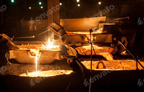 Preview: Pouring liquid titanium slag from arc furnace