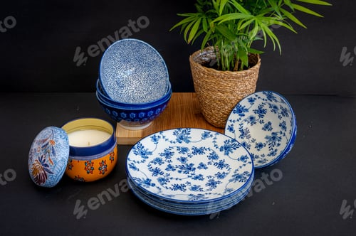 Preview: Elegant Blue and White Porcelain Dishware