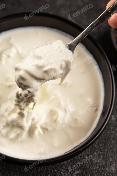 Preview: Stracciatella cheese soft young portion size Italian food natural tasty snack fresh gourmet food