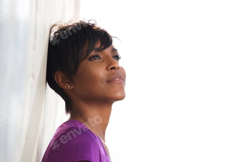 Preview: Close up fitness woman standing outside and relaxing after exercising