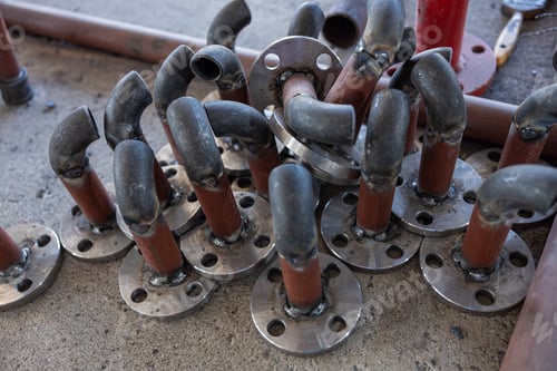 Preview: Welded Pipe Elbows with Flanges on Workbench