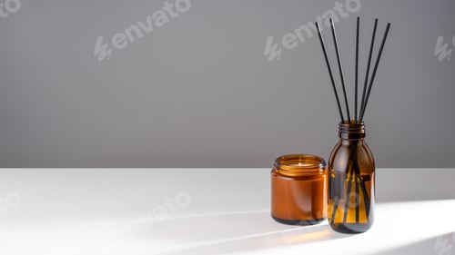Preview: Aroma diffuser with natural essential oil, soy wax candle in a Amber, brown glass bottle and jar