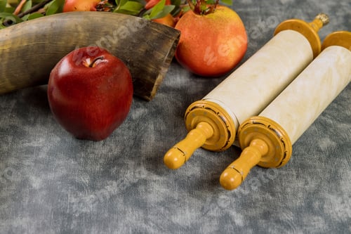 Preview: Kosher fruit, pomegranates, apples a honey jar that symbolizes the holiday Jewish New Year on Rosh