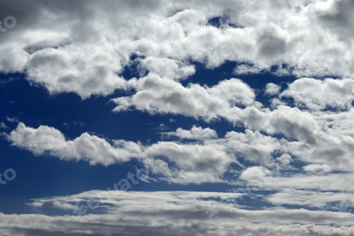 Preview: white clouds in the blue sky