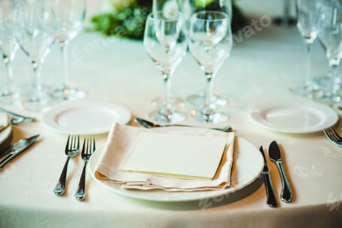 Preview: Beautiful centerpieces with vintage decoration for weddings.