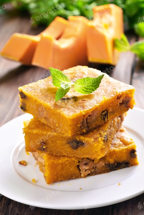 Preview: Pumpkin pie with nuts