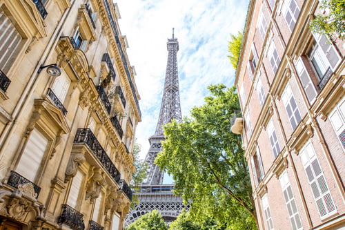 Preview: Cityscape view of Paris