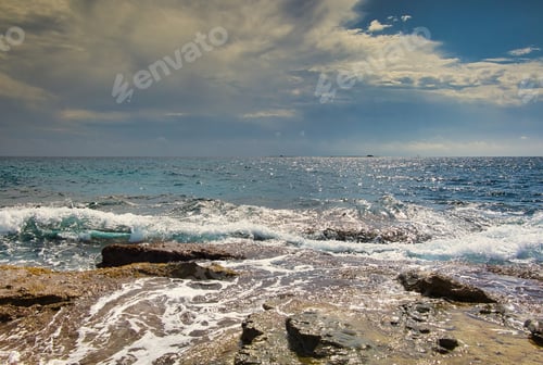 Aperçu: Landscape with the sea coast
