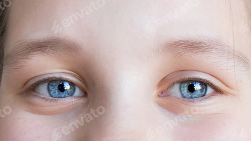 Preview: blue eyes teen girl close-up,sight
