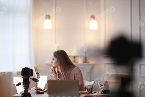 Preview: Beauty blogger