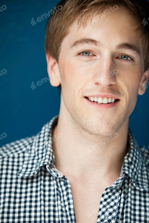 Preview: Portrait of young man