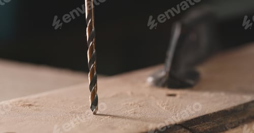 Preview: Drilling thick wooden plank