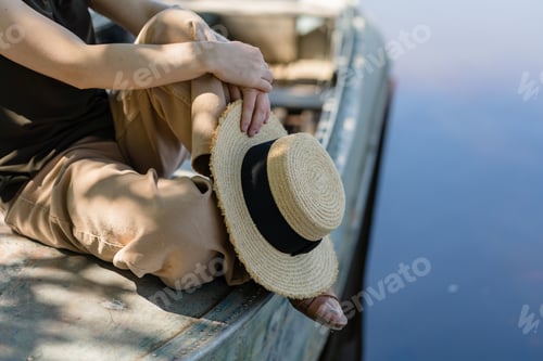 Preview: it's good on the lake on a hot summer day