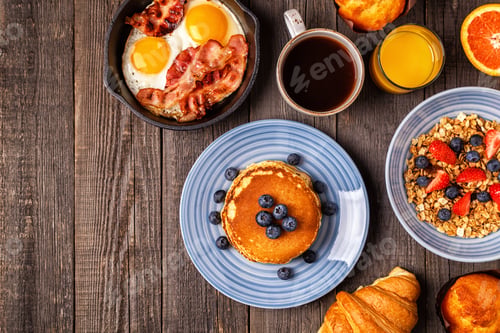 Preview: Delicious breakfast on a rustic table.