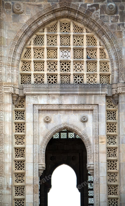 Preview: Gateway of India in Mumbai, India
