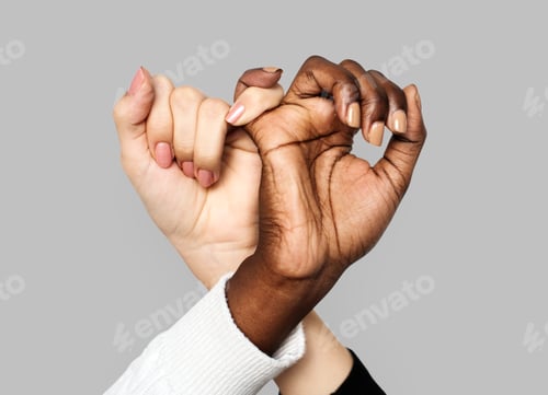 Preview: Hand holding variation of object