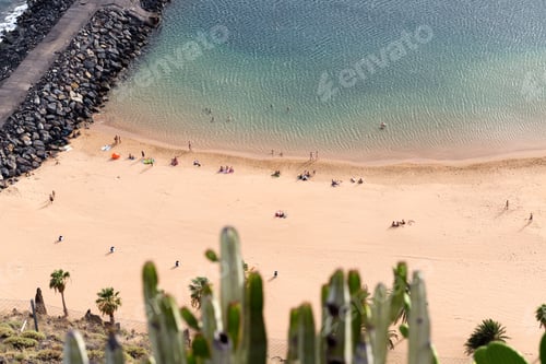 Preview: View of the beach of Las Teresitas