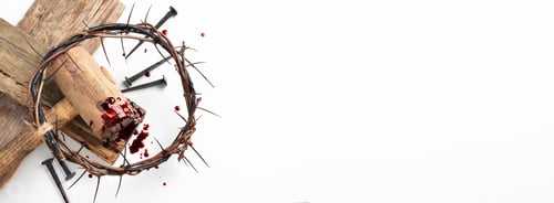 Vista previa: Crown of thorns and bloody nails isolated on white. Good Friday, Passion of Jesus Christ. Christian
