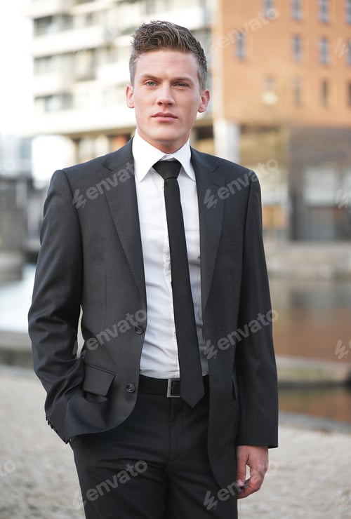 Preview: Businessman Walking Outdoors