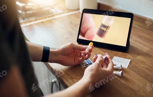 Preview: Home blood test kit with tutorial on digital tablet