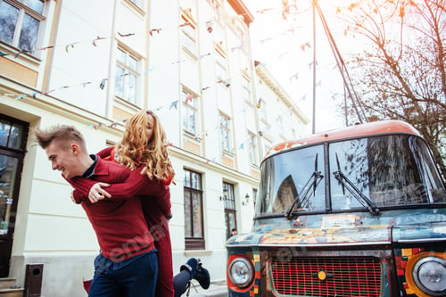 Preview: Couple enjoying outdoors in a urban surroundings