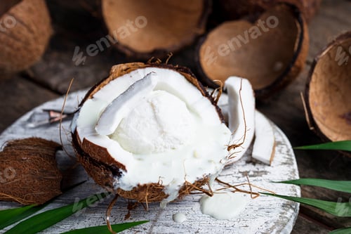 Preview: Coconut dessert with ice cream