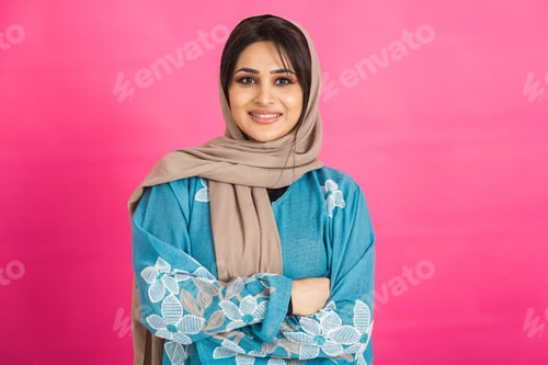 Preview: dubai people