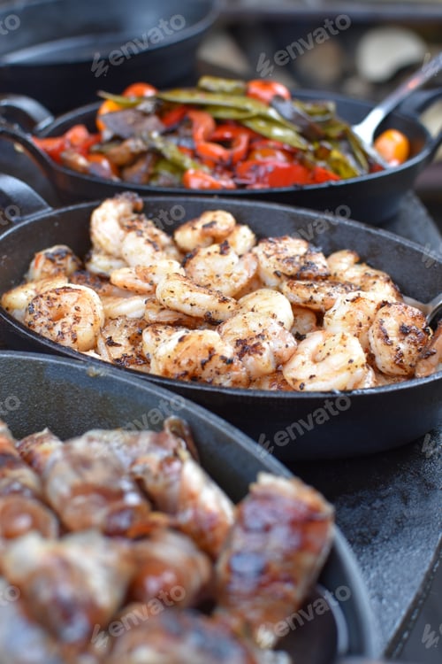Preview: Grilled food in pan