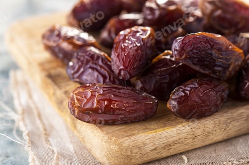 Preview: Delicious dried dates