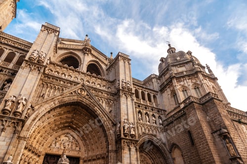 Preview: View of Santa Iglesia Catedral Primada in the medieval city of Toledo
