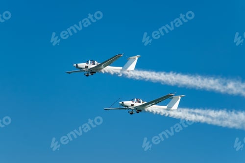 Preview: Stunt aerobatic plane performing stunts in air