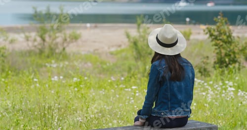 Preview: Woman look around the landscape in countryside