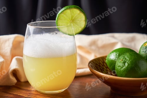 Preview: Pisco sour cocktail. Traditional peruvian and chilean cocktail