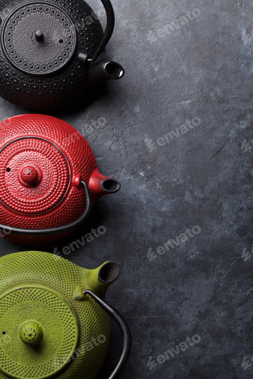 Preview: Various tea pots
