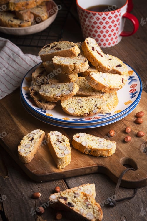 Preview: biscotti - traditional Italian cookies