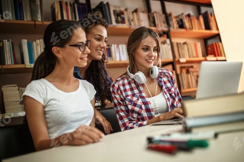 Preview: Students in the library