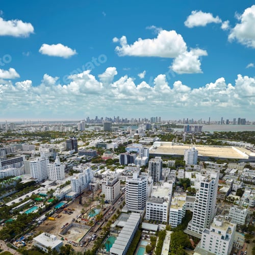 Preview: Miami Beach city in southern Florida, USA. High luxury hotels and condominium buildings