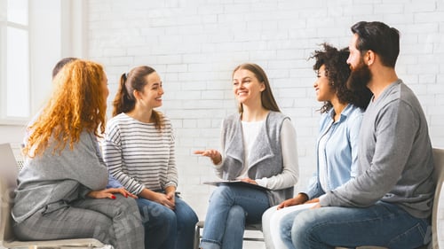Preview: Therapist speaking to rehab group at therapy session
