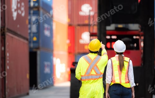 Preview: Portrait of Asian woman engineer and worker working with co-worker at overseas shipping container