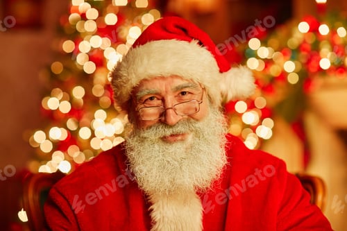 Preview: Traditional Santa Claus On Christmas