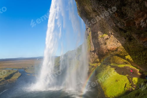 Preview: The spectacular Seljalandsfoss Waterfall, South Iceland