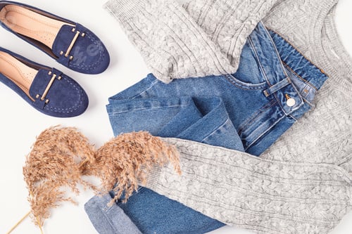 Preview: Flat lay with comfort warm outfit for cold weather