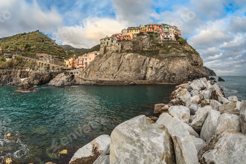 Preview: Village of Manarola, on the Cinque Terre coast of Italy