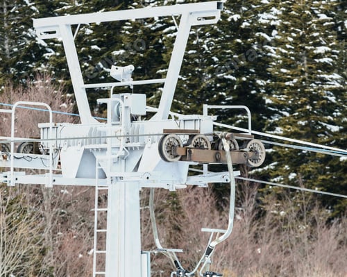 Preview: Chairlift in the ski resort