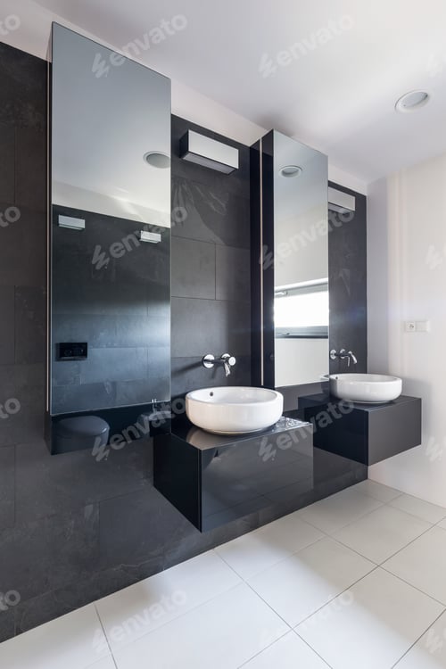 Preview: Elegant bathroom with two sinks
