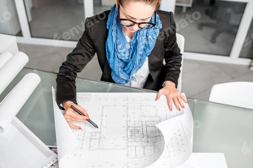 Preview: Architect working in the office