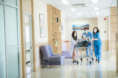 Preview: emergency patient concept, professional doctor working for help emergency patient at hospital