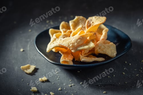 Preview: Tasty and homemade angel wings ready to eat