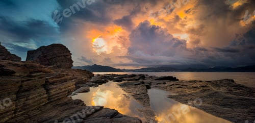 Preview: Mesmerizing view of Tung Ping Chau in Hong Kong under the yellow and dark sky