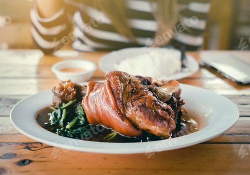 Preview: Yunan Pork Stewed in the Gravy
